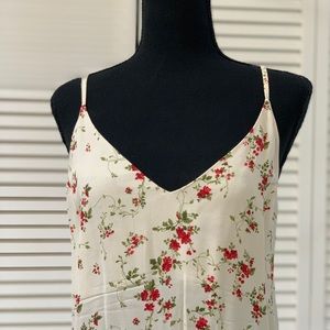 Reformation Marlowe Dress . Side Slit. Size Small. White and Red Floral.